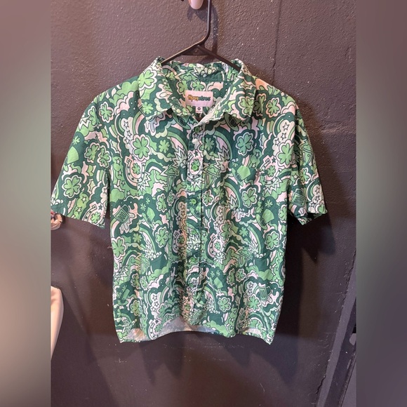 Men’s Tipsy Elves St. Paddy’s Short Sleeve Button Down Shirt Size Medium - Picture 1 of 4